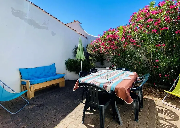 Location Dans Avec Piscine A 50m De La